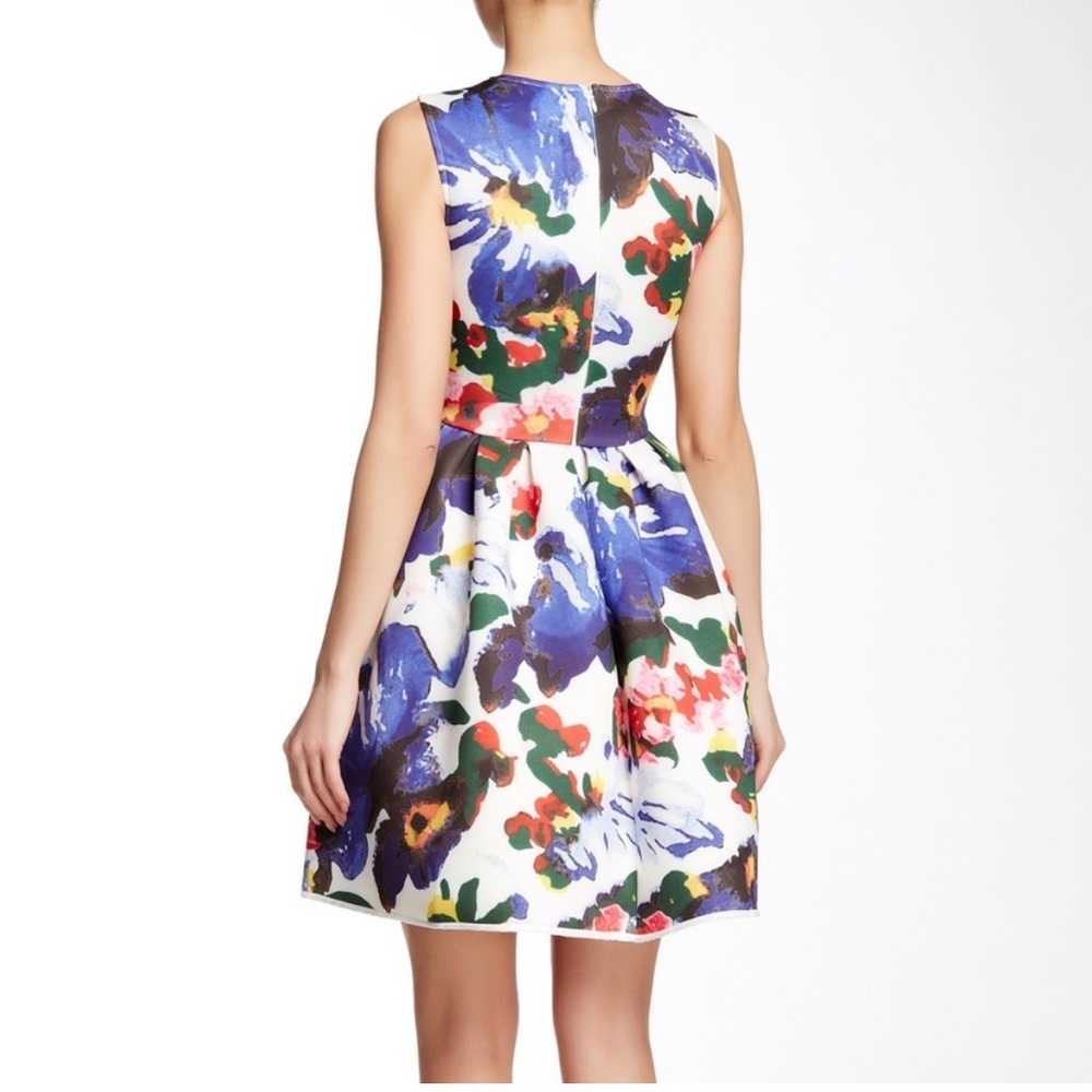 Gracia Fit & Flare Sleeveless Floral Scuba Dress - Picture 2 of 6